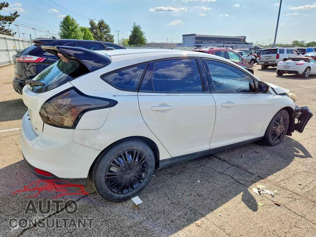 FORD FOCUS 2012 - 1FAHP3K20CL324511