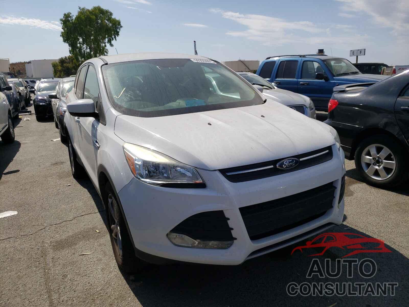 FORD ESCAPE 2016 - 1FMCU9GX1GUB08487