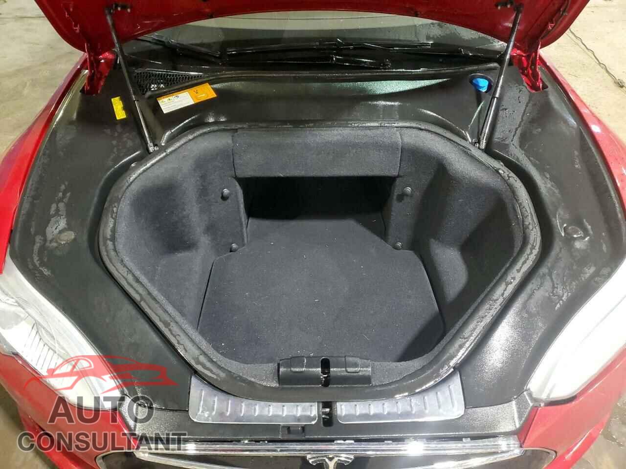 TESLA MODEL S 2013 - 5YJSA1CNXDFP09352