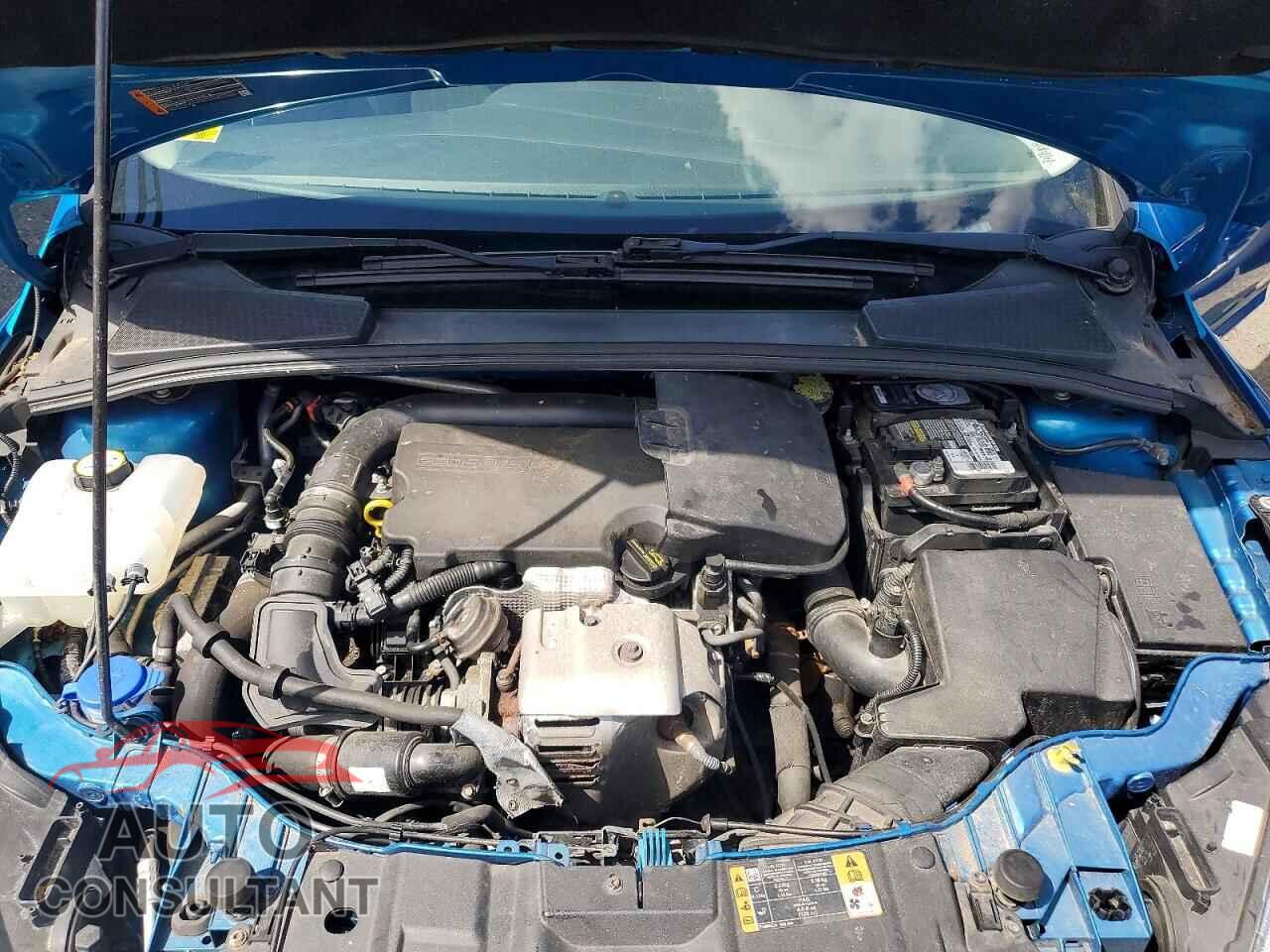 FORD FOCUS 2015 - 1FADP3FE8FL213566