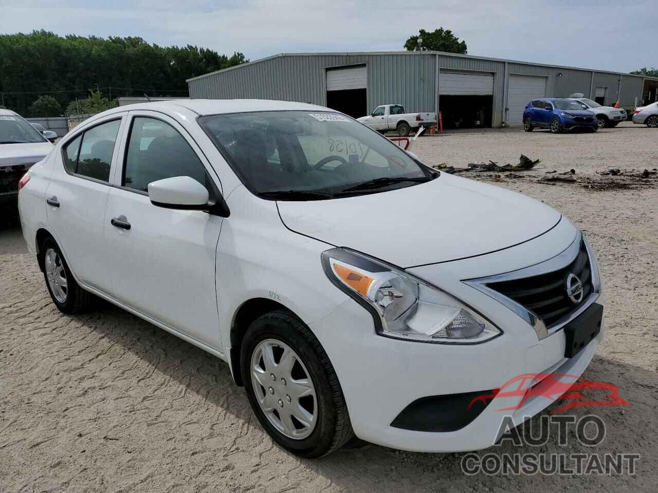 NISSAN VERSA 2017 - 3N1CN7APXHL849878