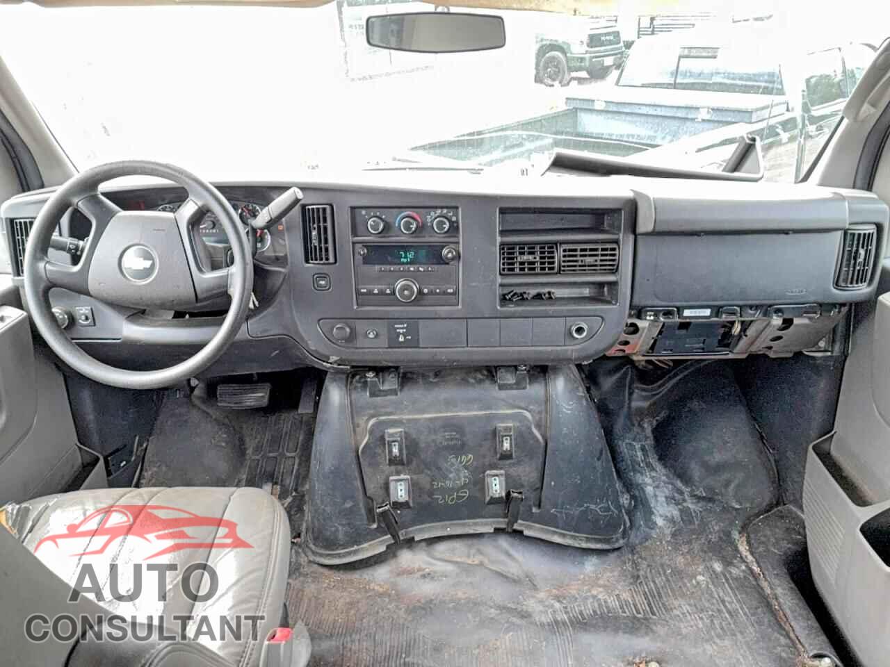 CHEVROLET EXPRESS 2012 - 1GCWGFCA9C1168313