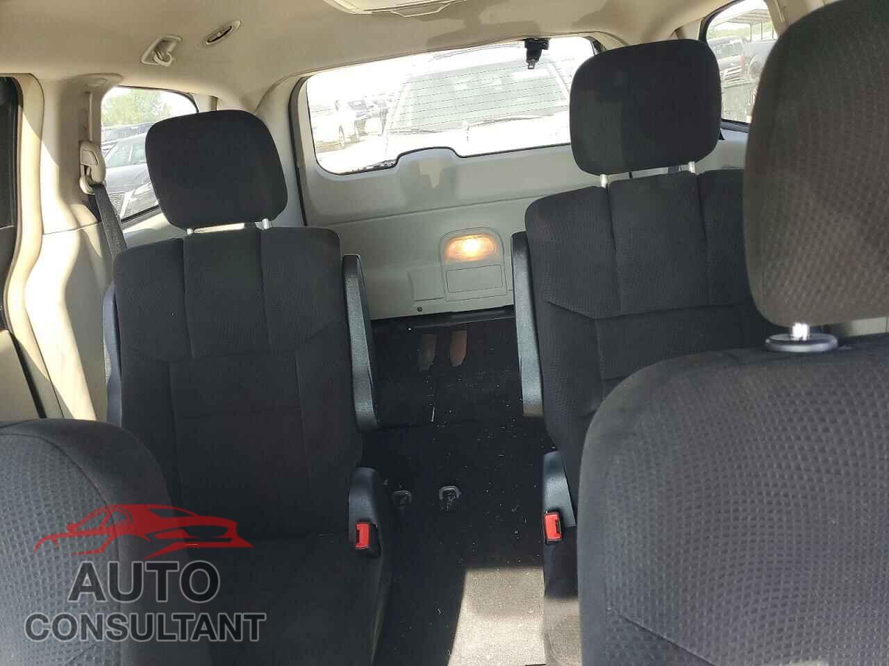 DODGE CARAVAN 2011 - 2D4RN5DG5BR748977