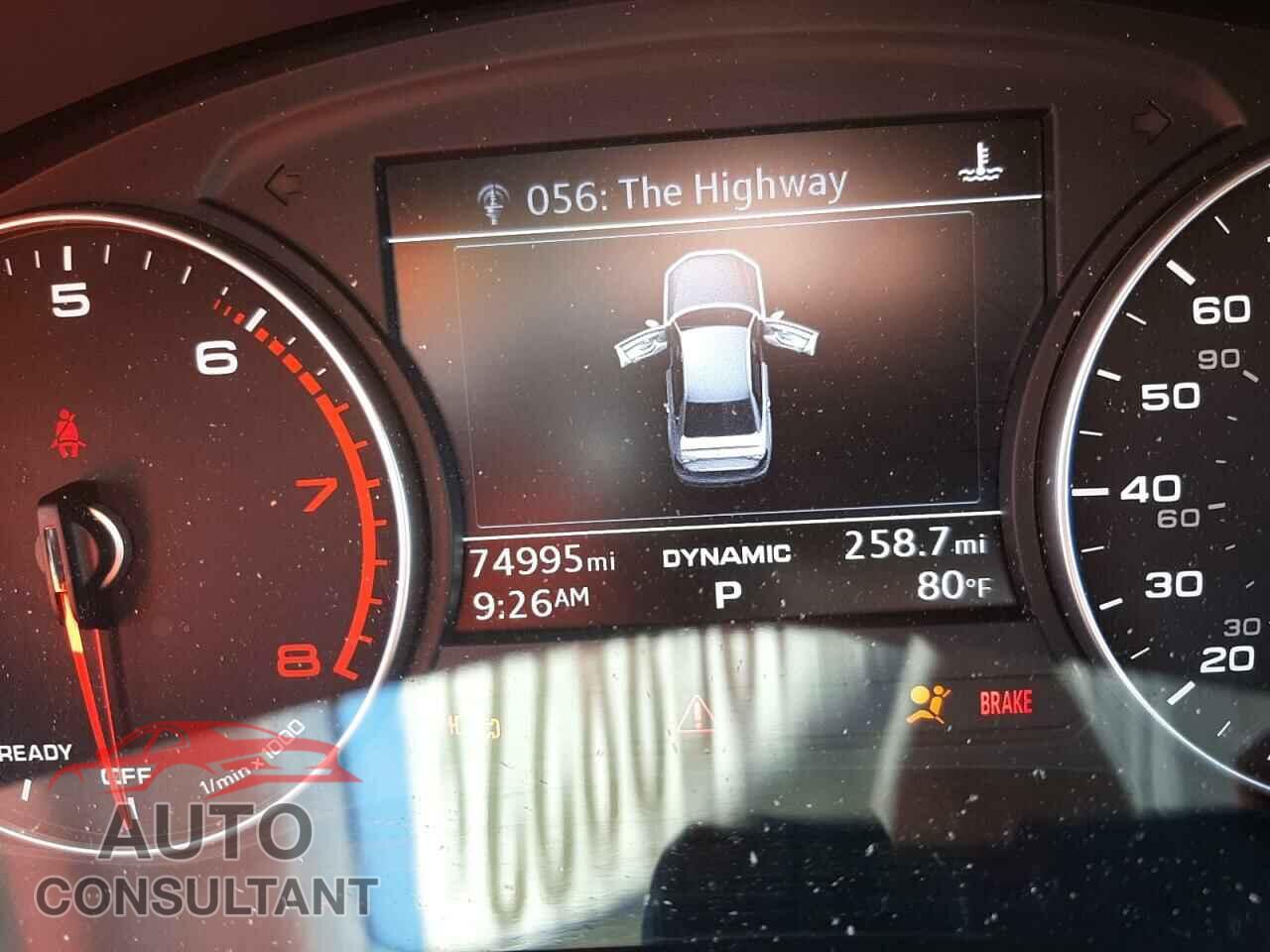 AUDI A4 2017 - WAUGNAF42HN004207
