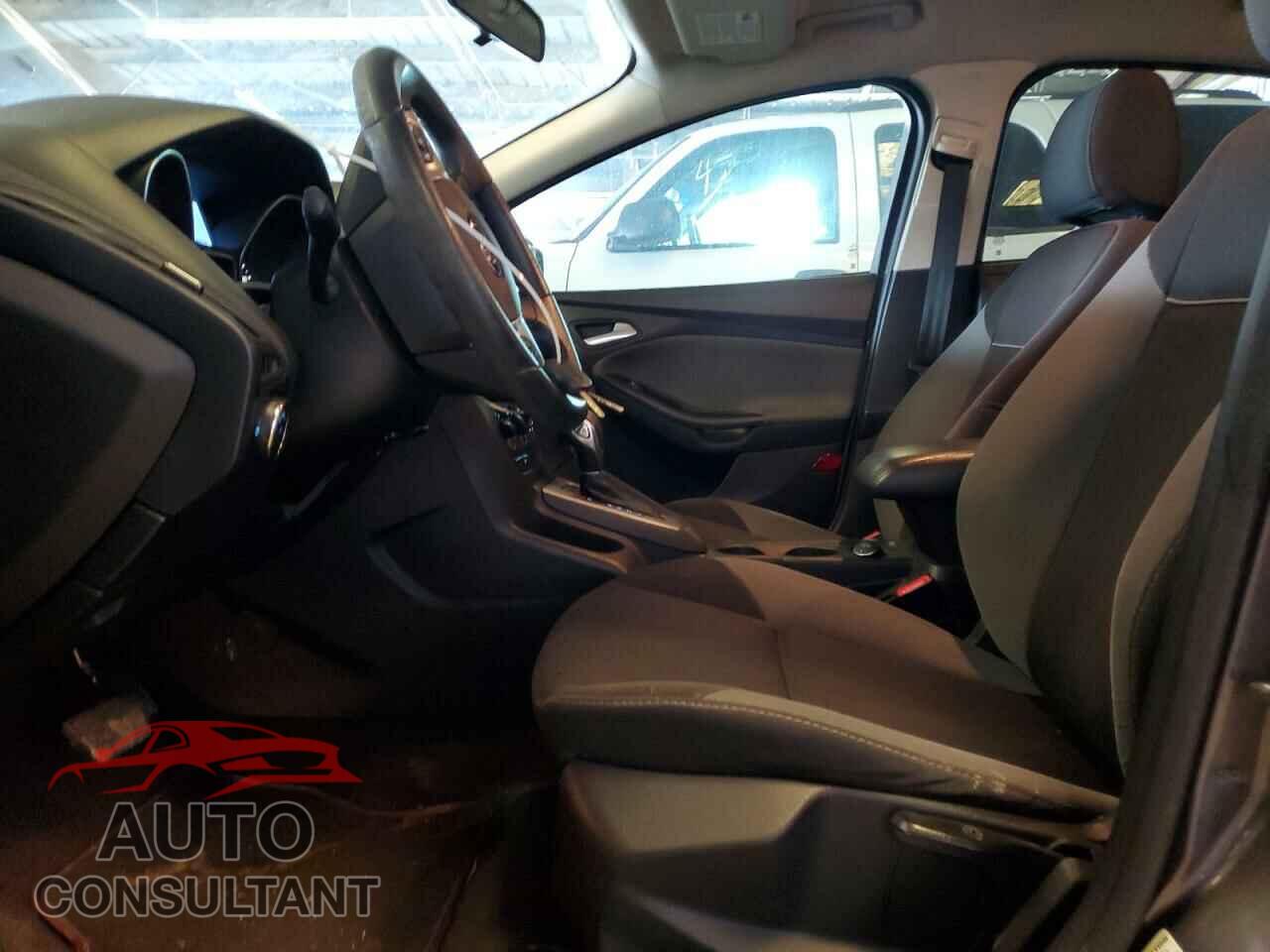 FORD FOCUS 2014 - 1FADP3K21EL391765