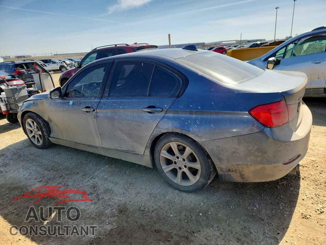 BMW 3 SERIES 2013 - WBA3B3C57DF537528