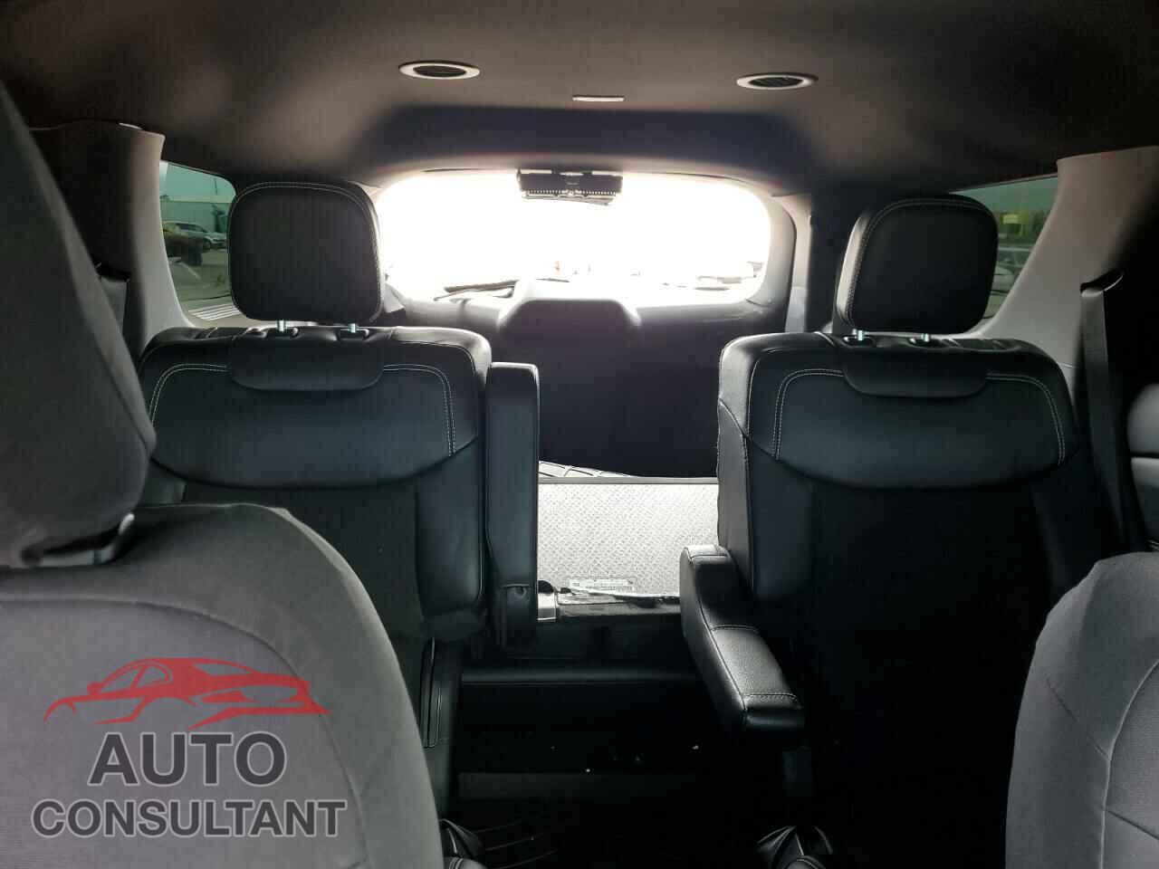 FORD EXPLORER 2022 - 1FM5K7GC8NGA08642