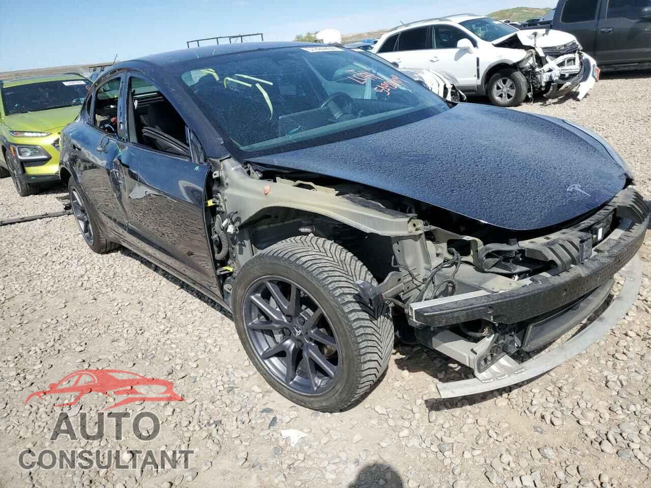 TESLA MODEL 3 2018 - 5YJ3E1EB2JF073680