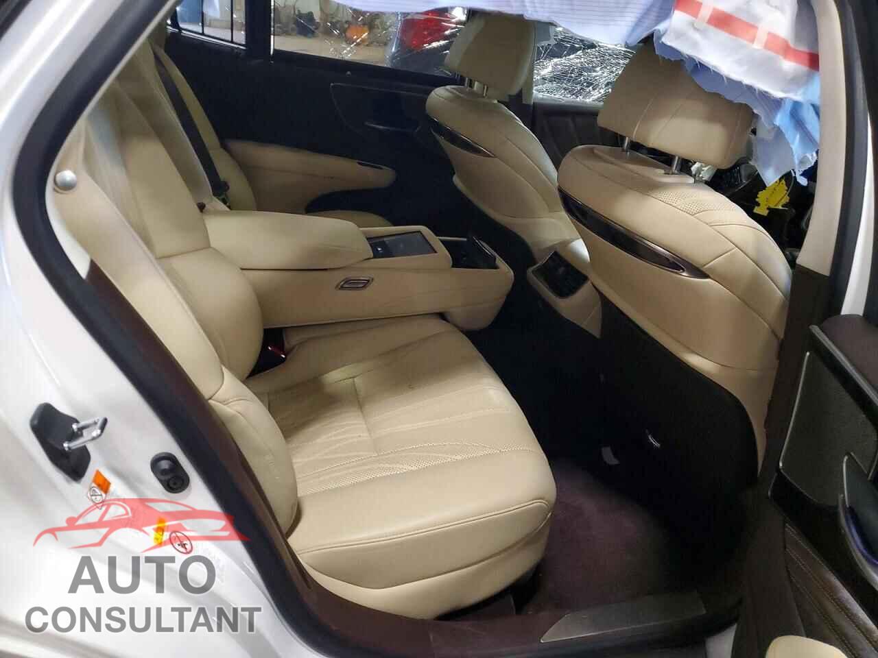 LEXUS LS500 2018 - JTHCYLFF2J5000538