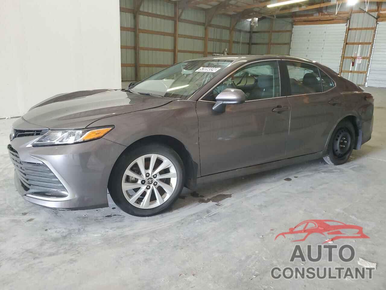 TOYOTA CAMRY 2022 - 4T1C11AK9NU620289