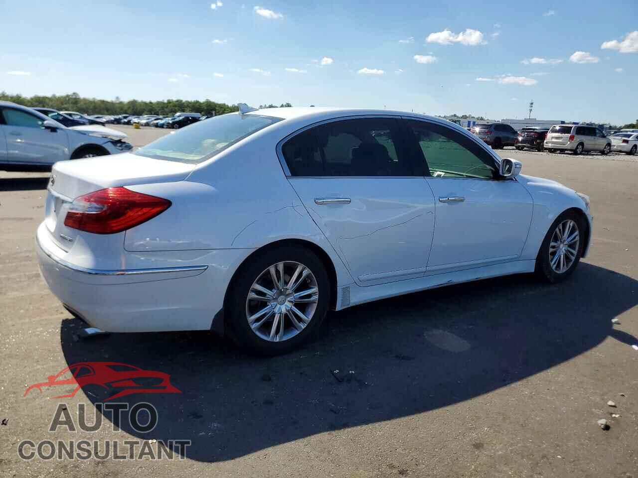HYUNDAI GENESIS 2013 - KMHGC4DD7DU258035