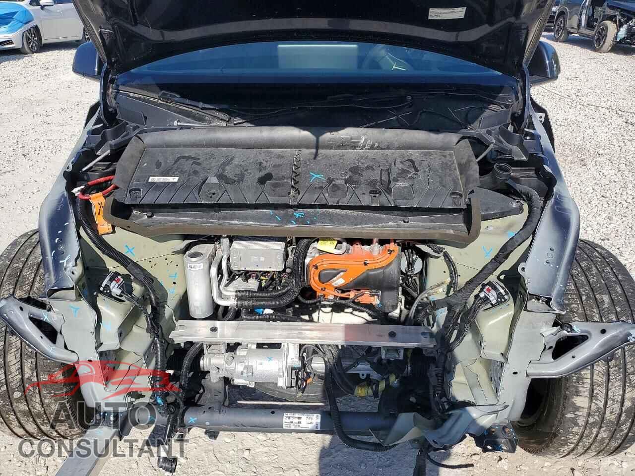 TESLA MODEL Y 2025 - 7SAYGDED4SF242248
