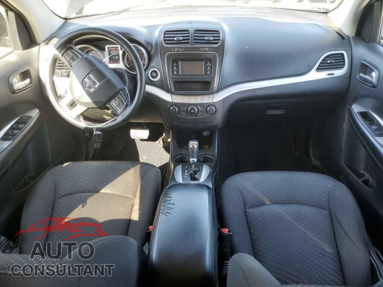 DODGE JOURNEY 2017 - 3C4PDCBG4HT510672