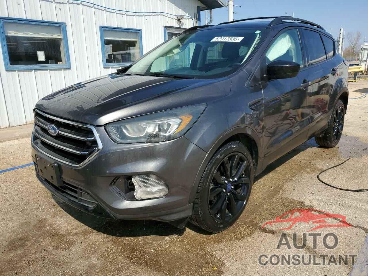 FORD ESCAPE 2017 - 1FMCU0GD5HUC44687