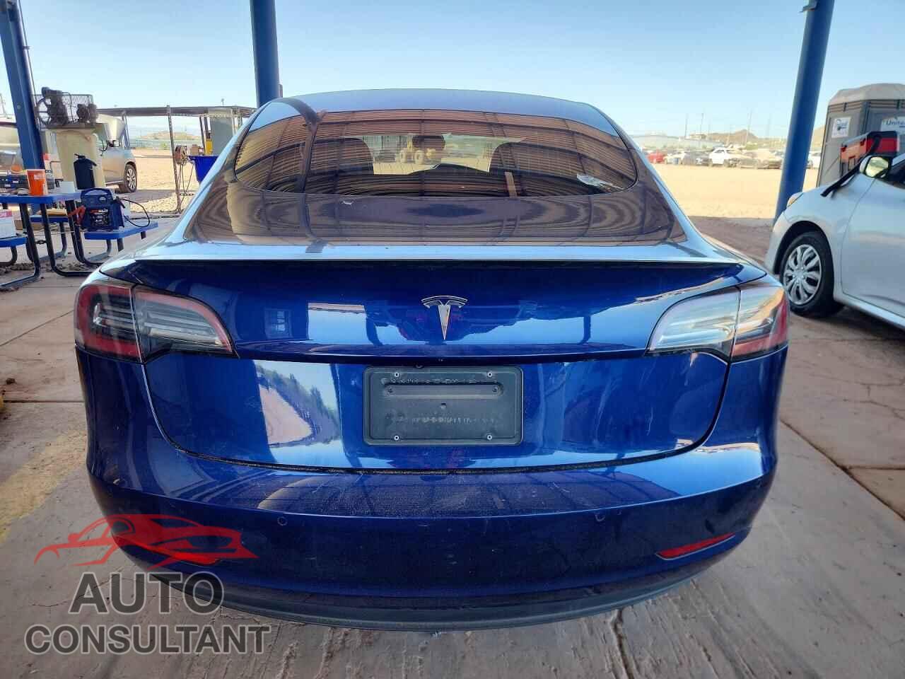 TESLA MODEL 3 2019 - 5YJ3E1EBXKF214092