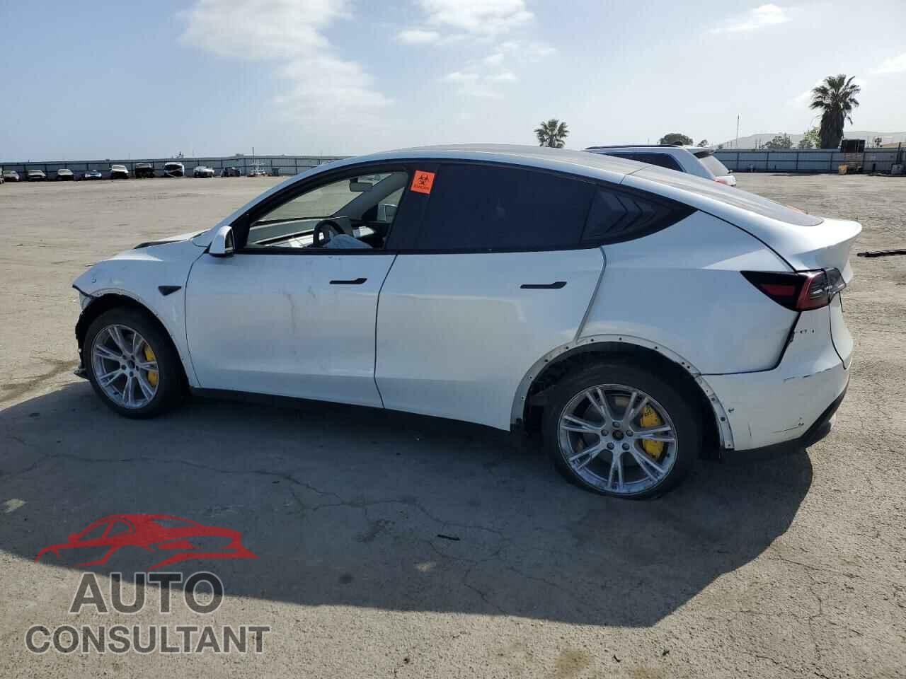 TESLA MODEL Y 2021 - 5YJYGDED9MF110473