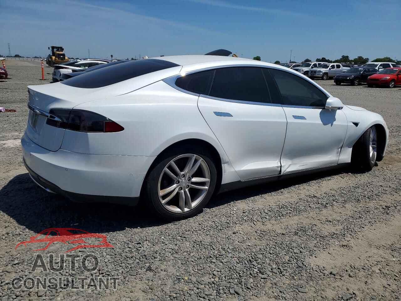 TESLA MODEL S 2015 - 5YJSA1E10FF114054