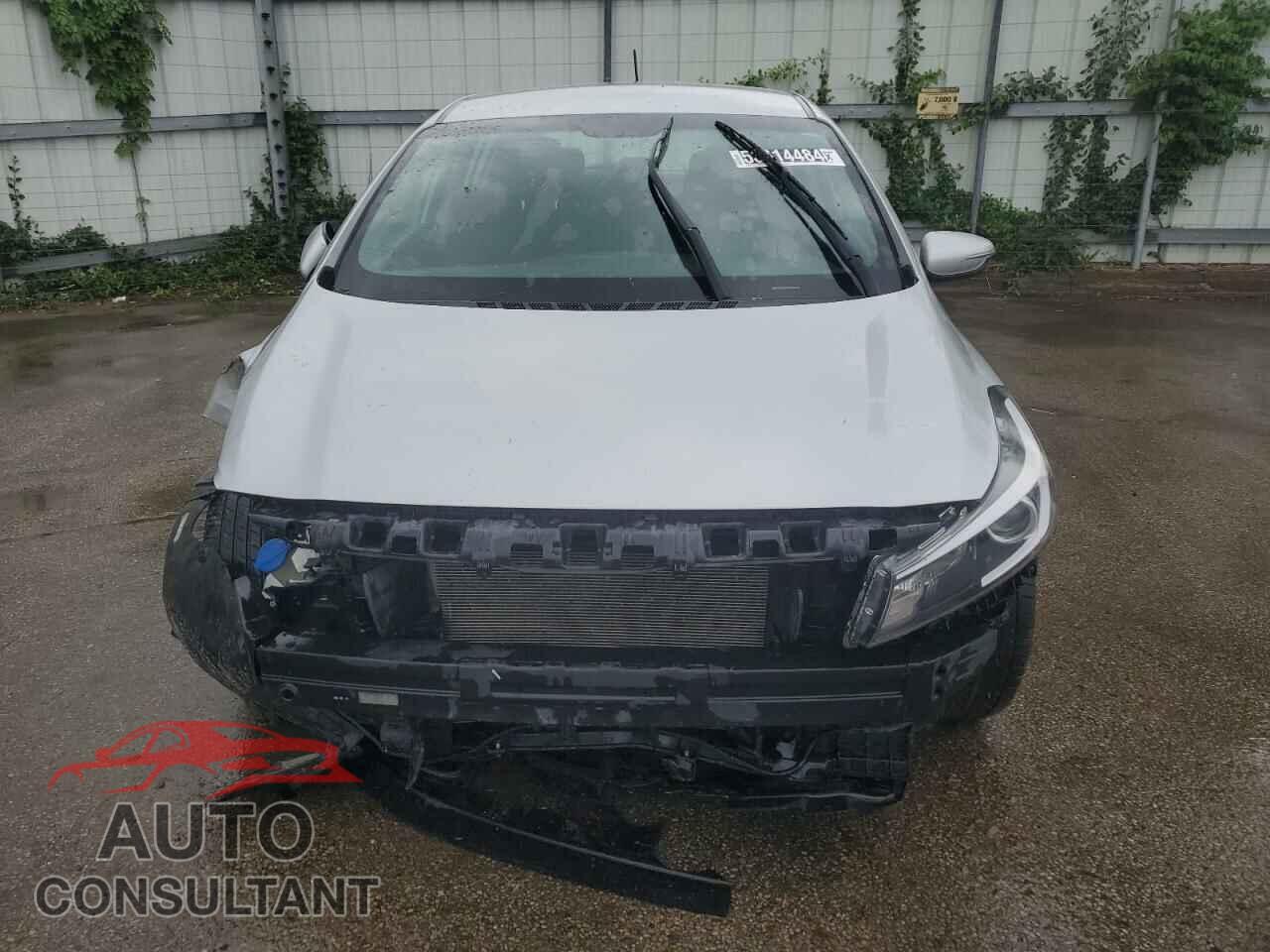 KIA FORTE 2017 - KNAFK5A80H5671394