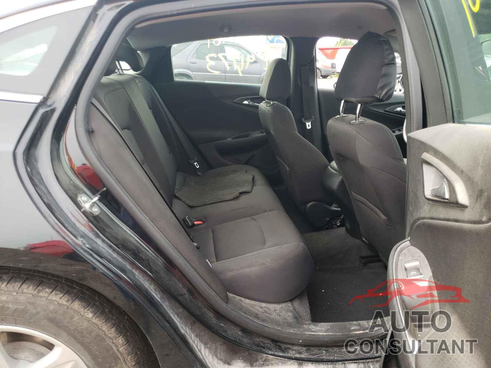 CHEVROLET MALIBU 2019 - 1G1ZC5ST0KF170273