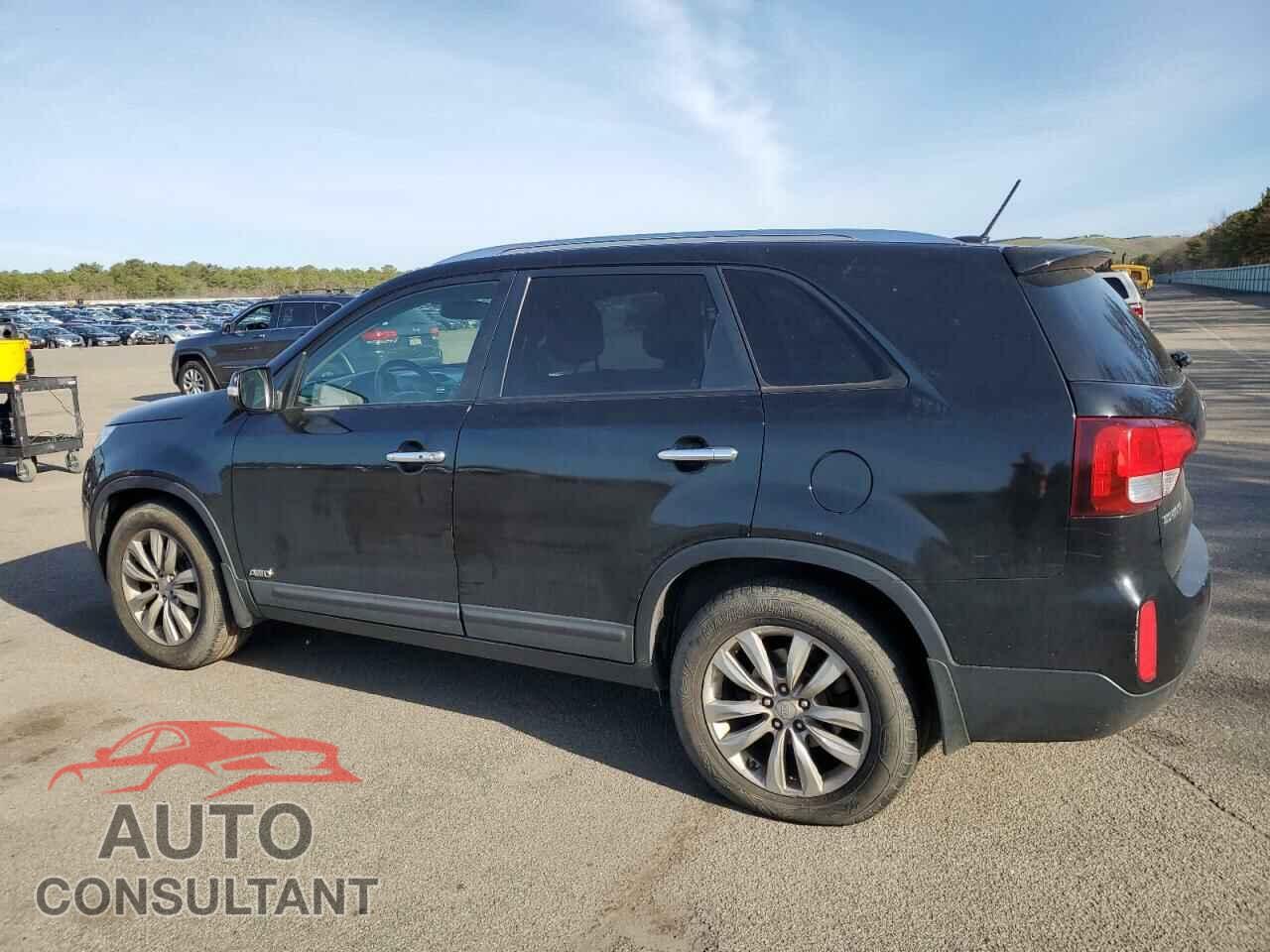 KIA SORENTO 2014 - 5XYKUDA75EG537237
