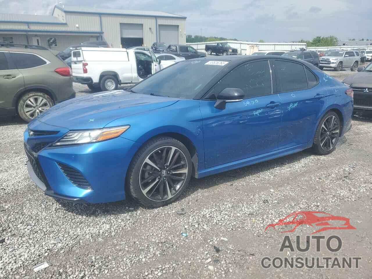 TOYOTA CAMRY 2018 - 4T1B61HKXJU012049