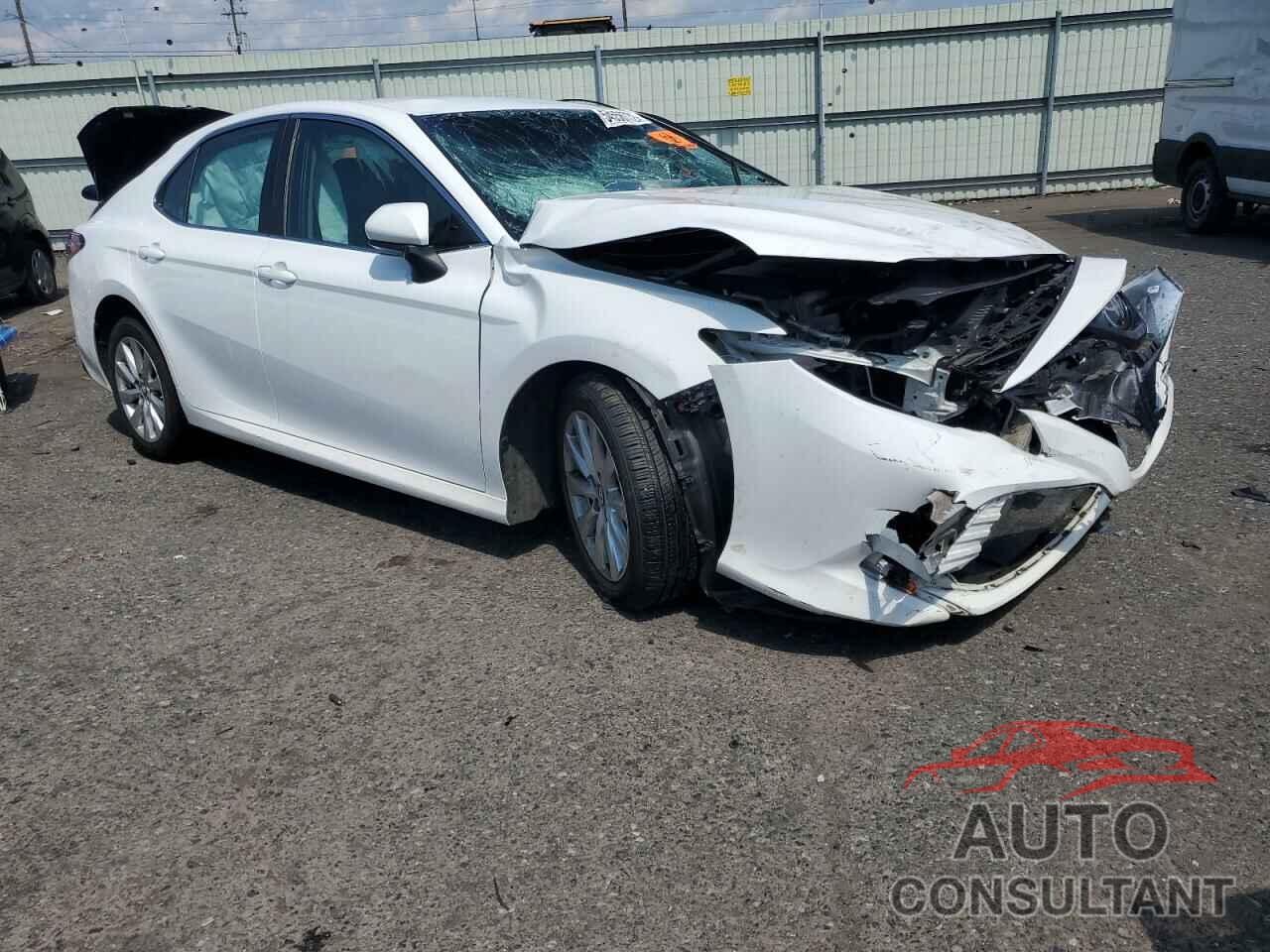 TOYOTA CAMRY 2018 - 4T1B11HK9JU626539