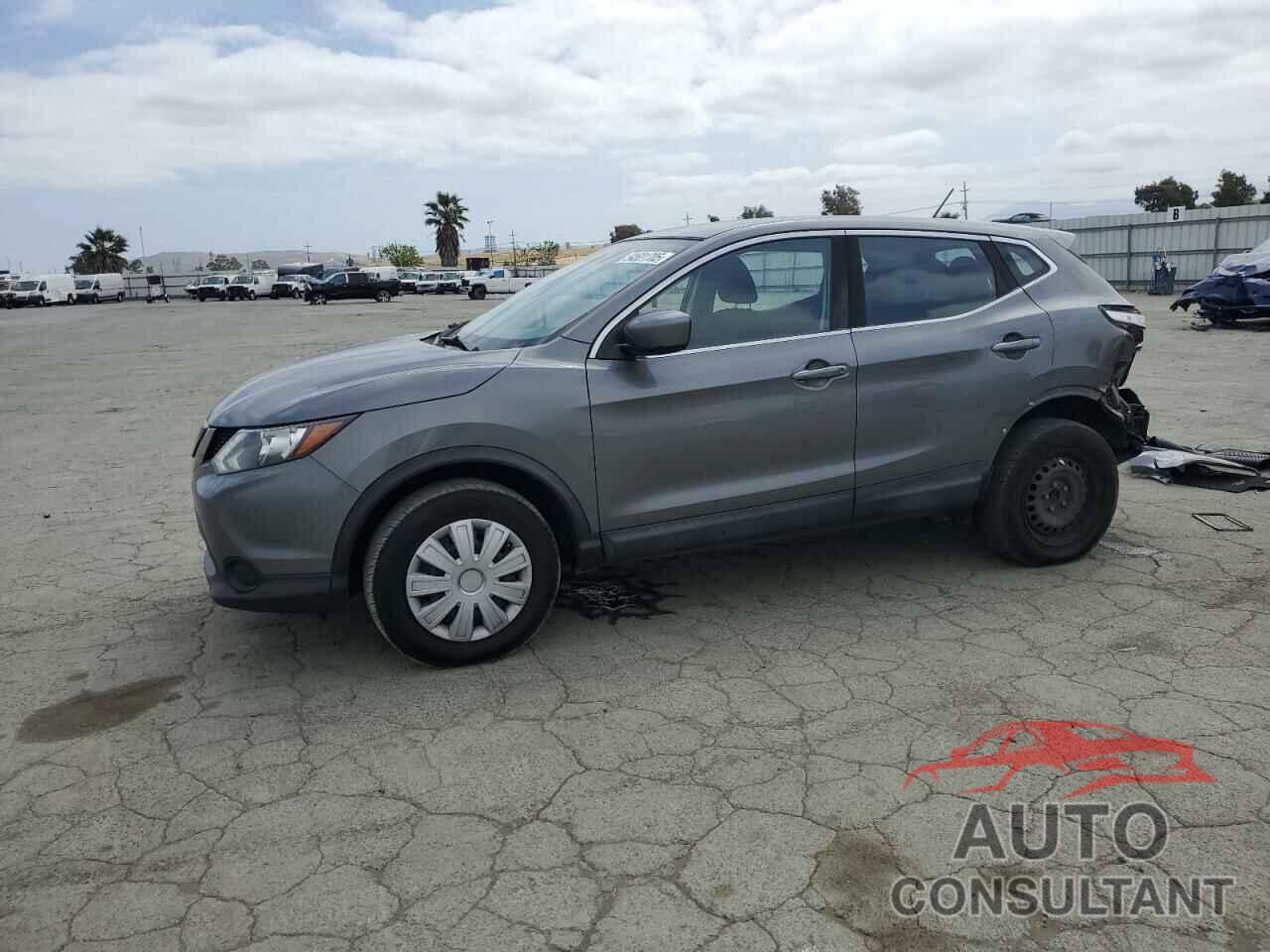 NISSAN ROGUE 2018 - JN1BJ1CP5JW155925