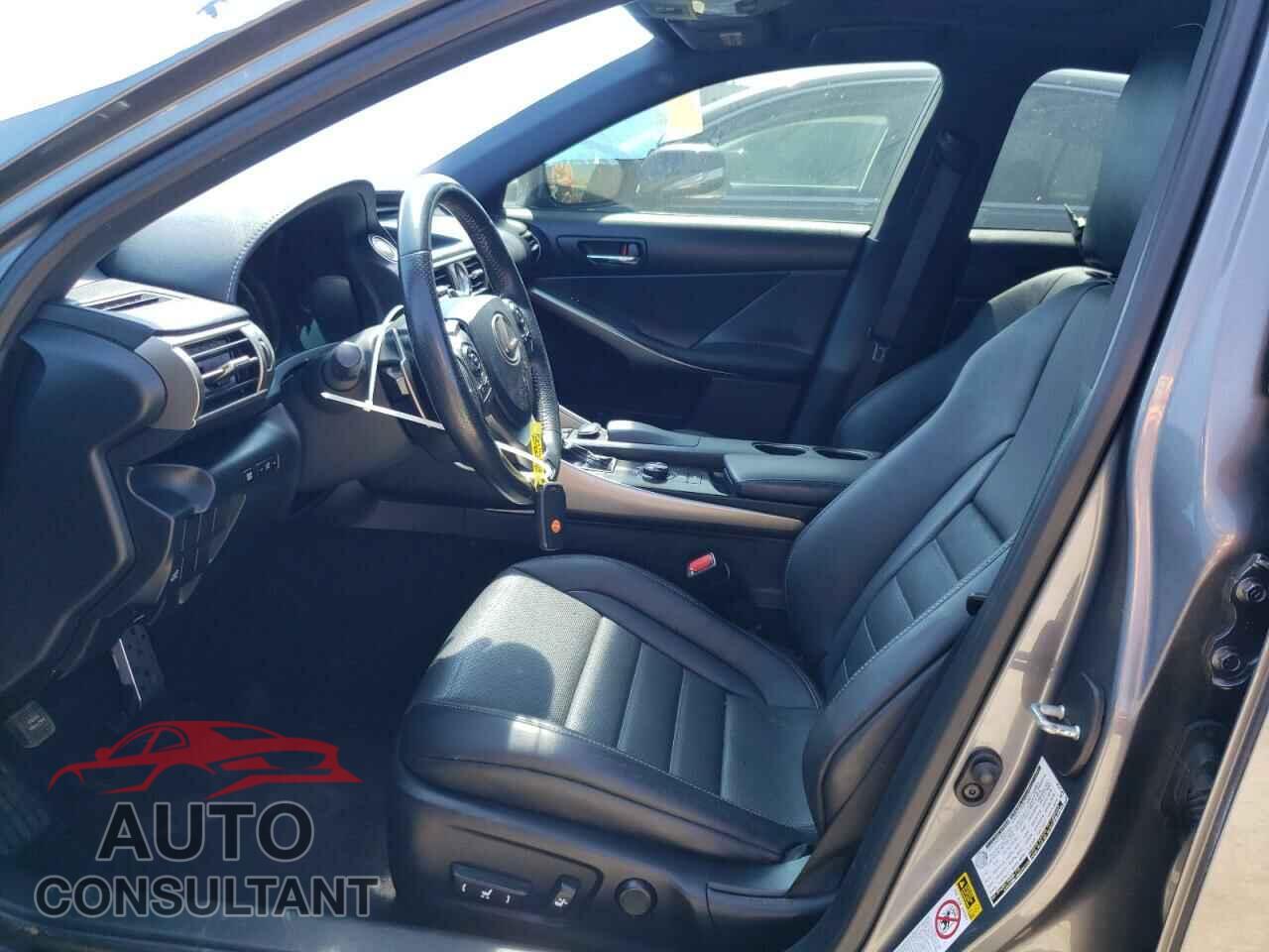 LEXUS IS 2014 - JTHBE1D22E5003874