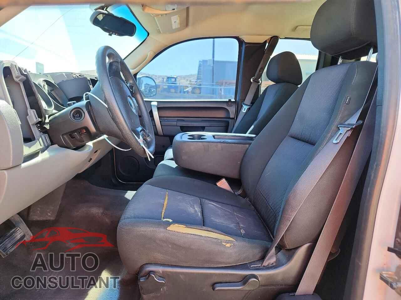 CHEVROLET SILVERADO 2013 - 1GCRCREA2DZ111283