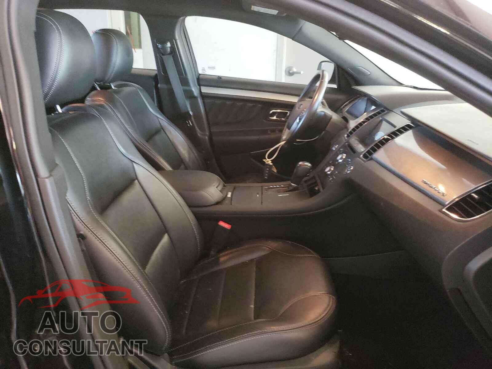 FORD TAURUS 2017 - 1FAHP2E80HG126991
