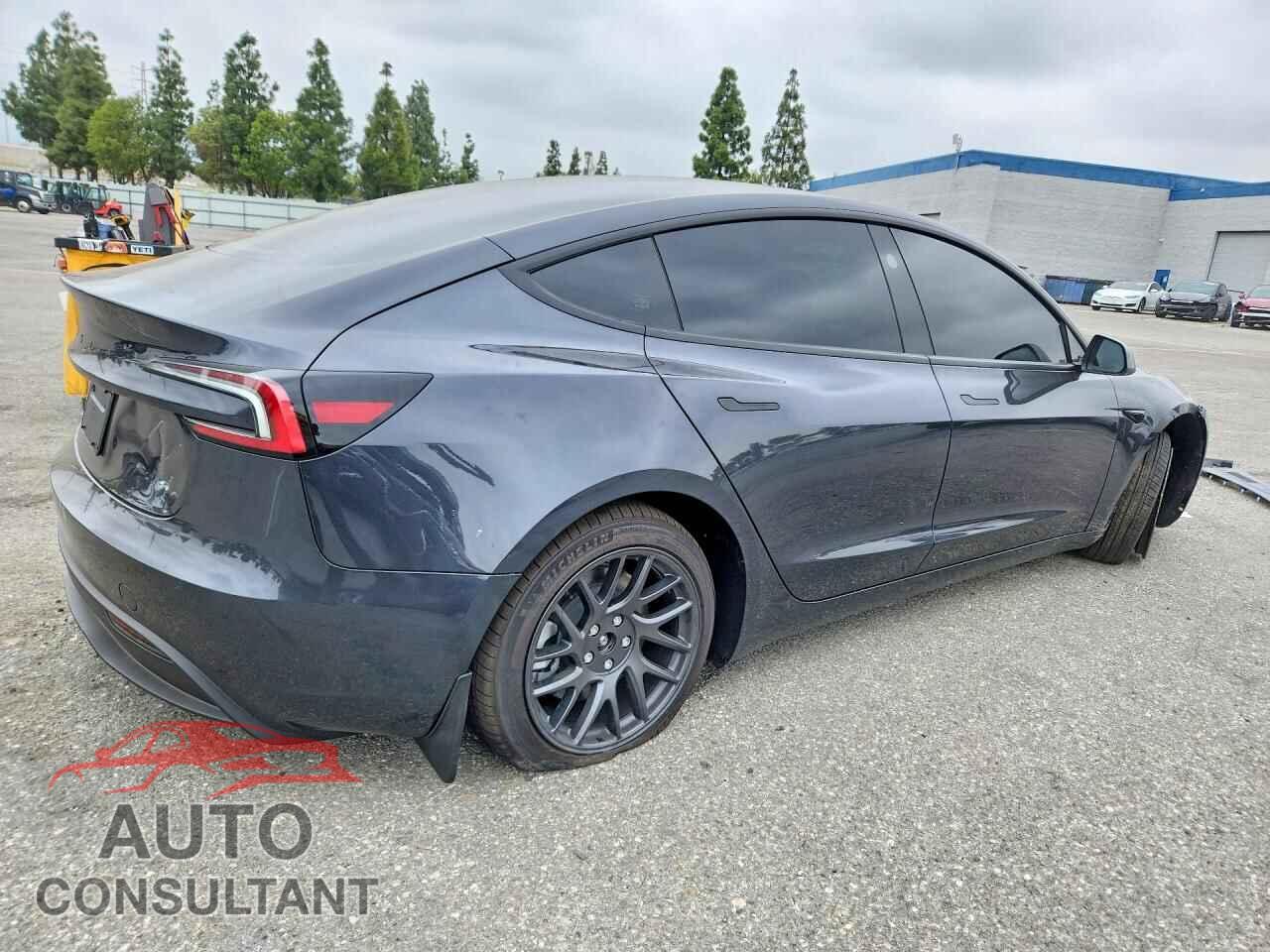 TESLA MODEL 3 2026 - 5YJ3E1EA3TF165133