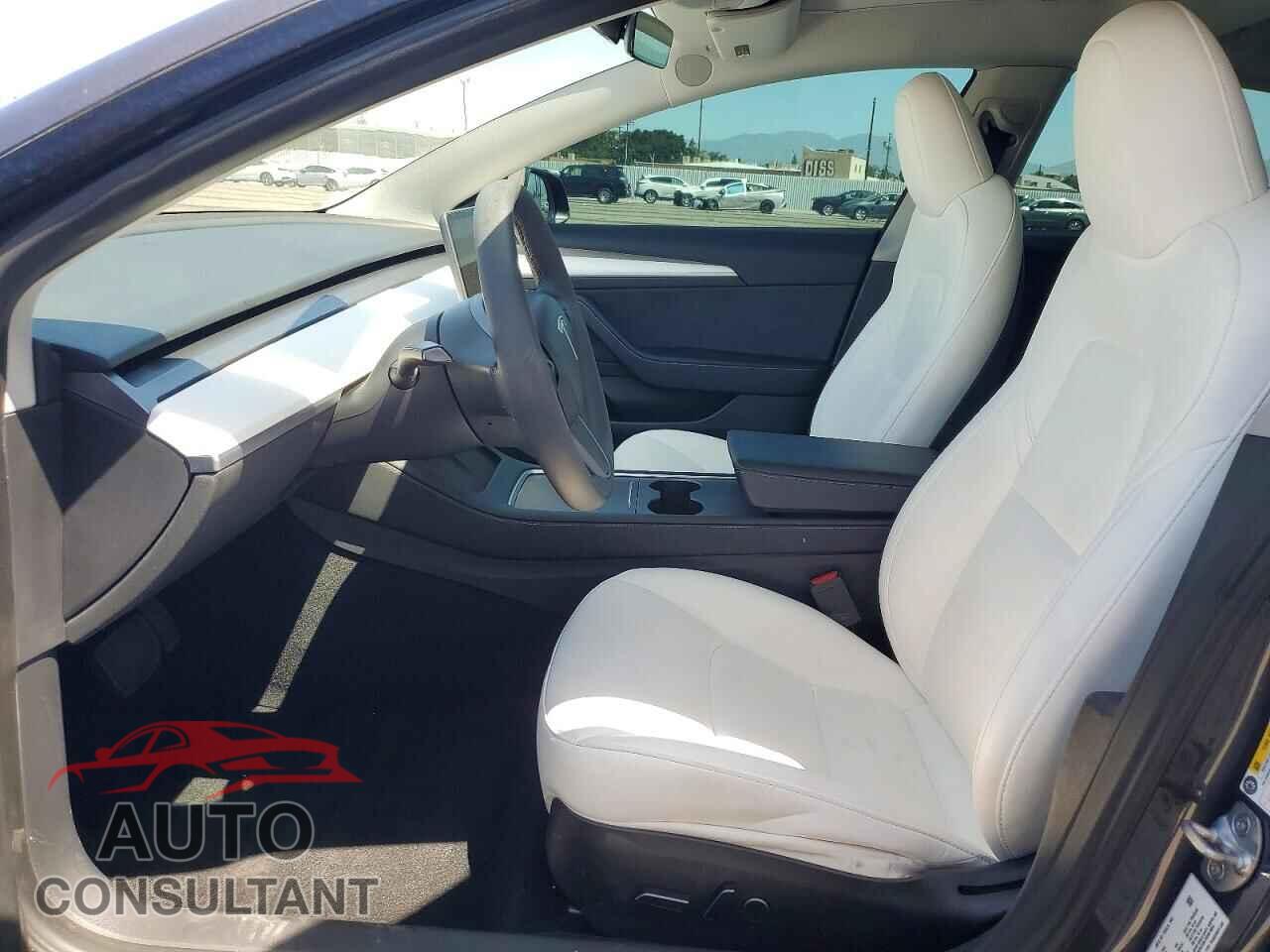 TESLA MODEL 3 2023 - 5YJ3E1EA0PF587673