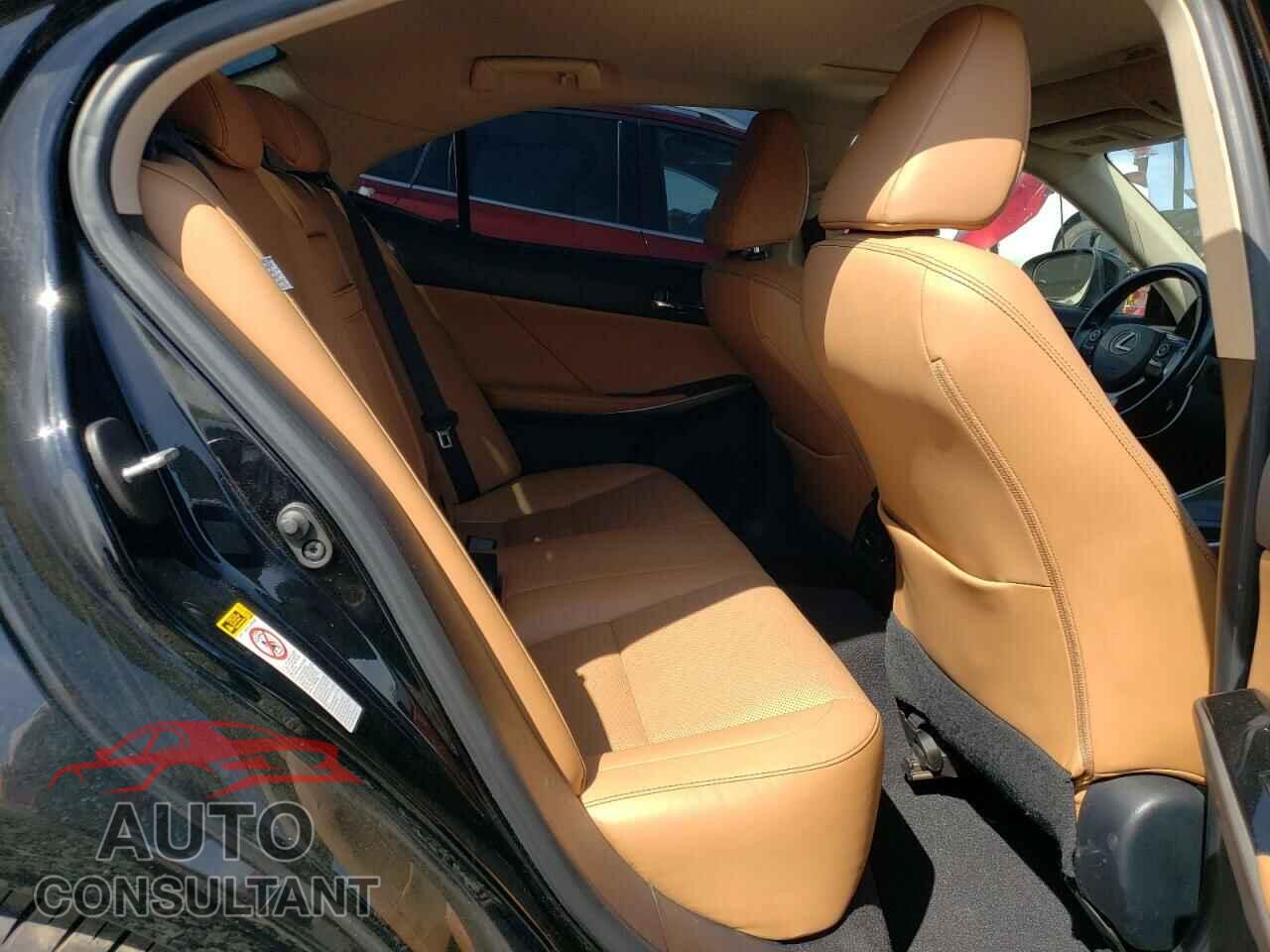 LEXUS IS 2015 - JTHCF1D21F5023746