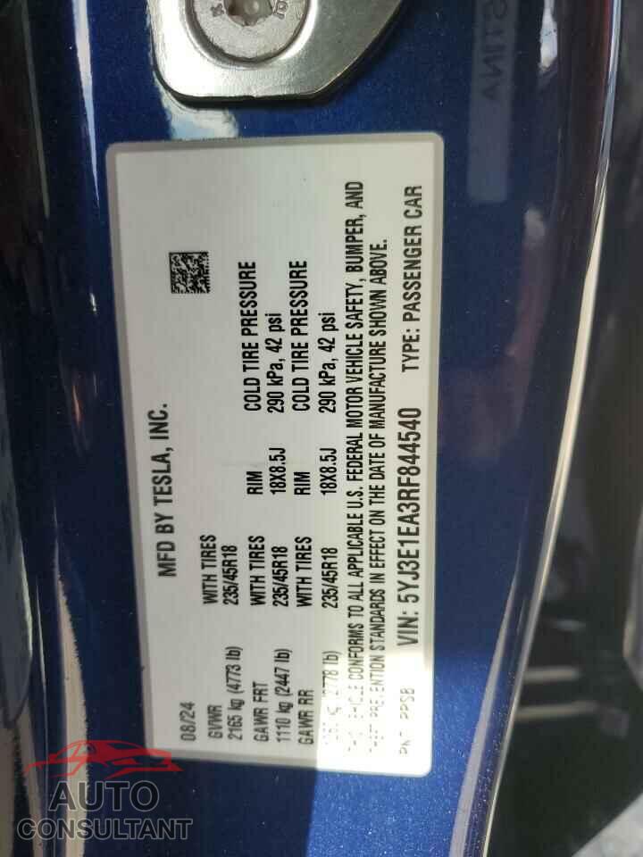 TESLA MODEL 3 2024 - 5YJ3E1EA3RF844540