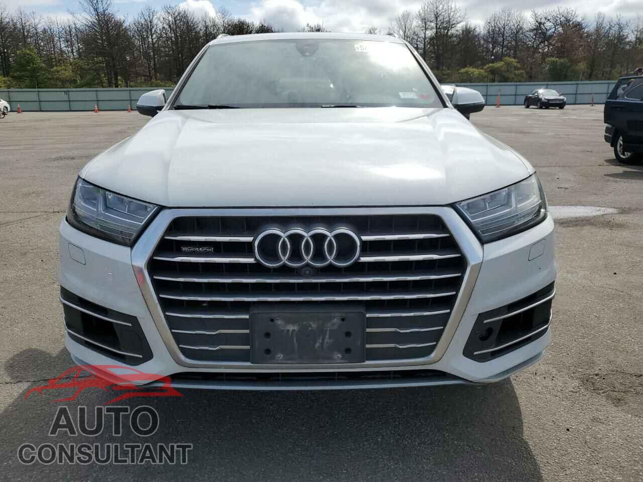AUDI Q7 2017 - WA1LAAF70HD009316