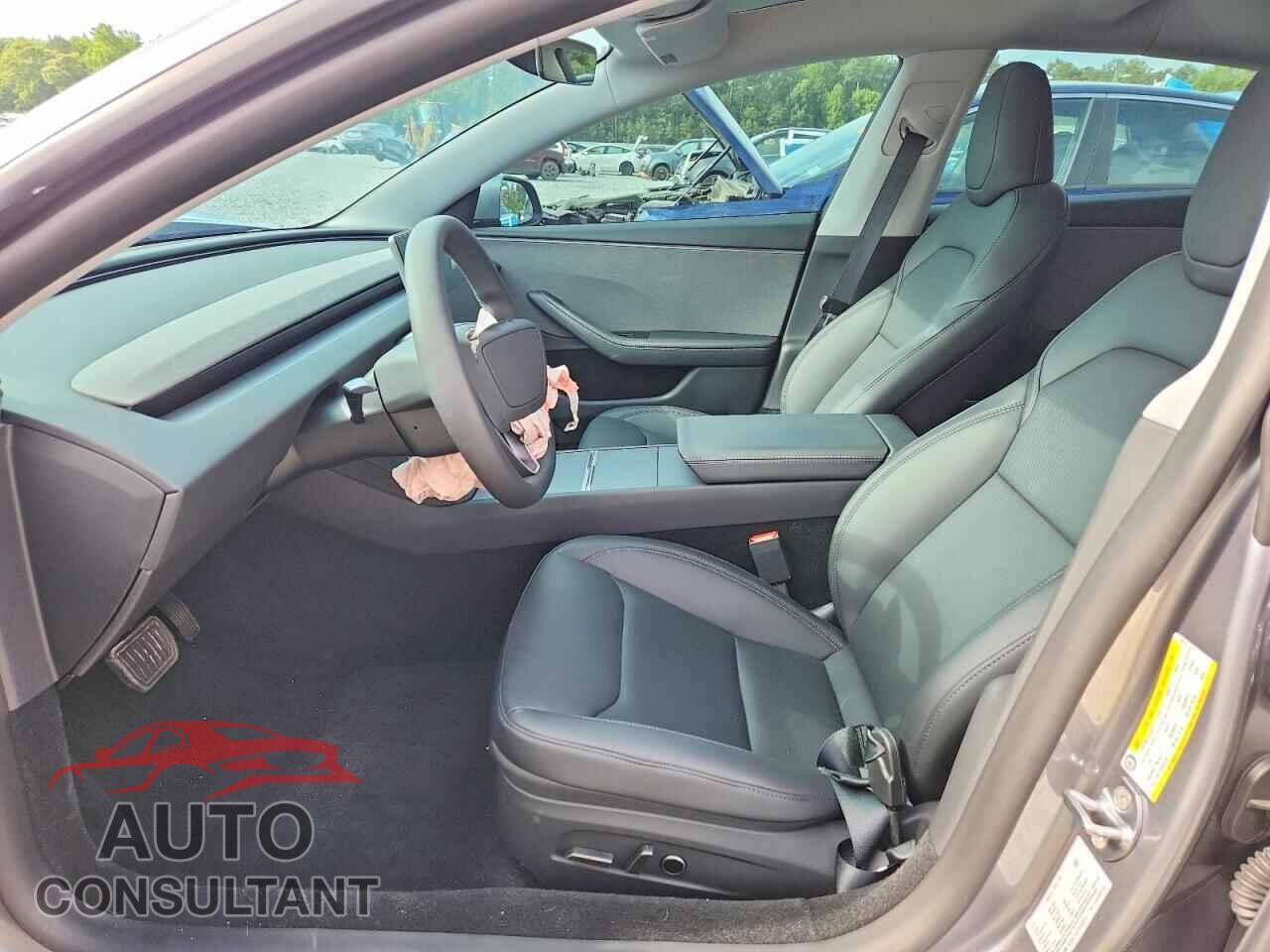TESLA MODEL 3 2026 - 5YJ3E1EA7TF140218