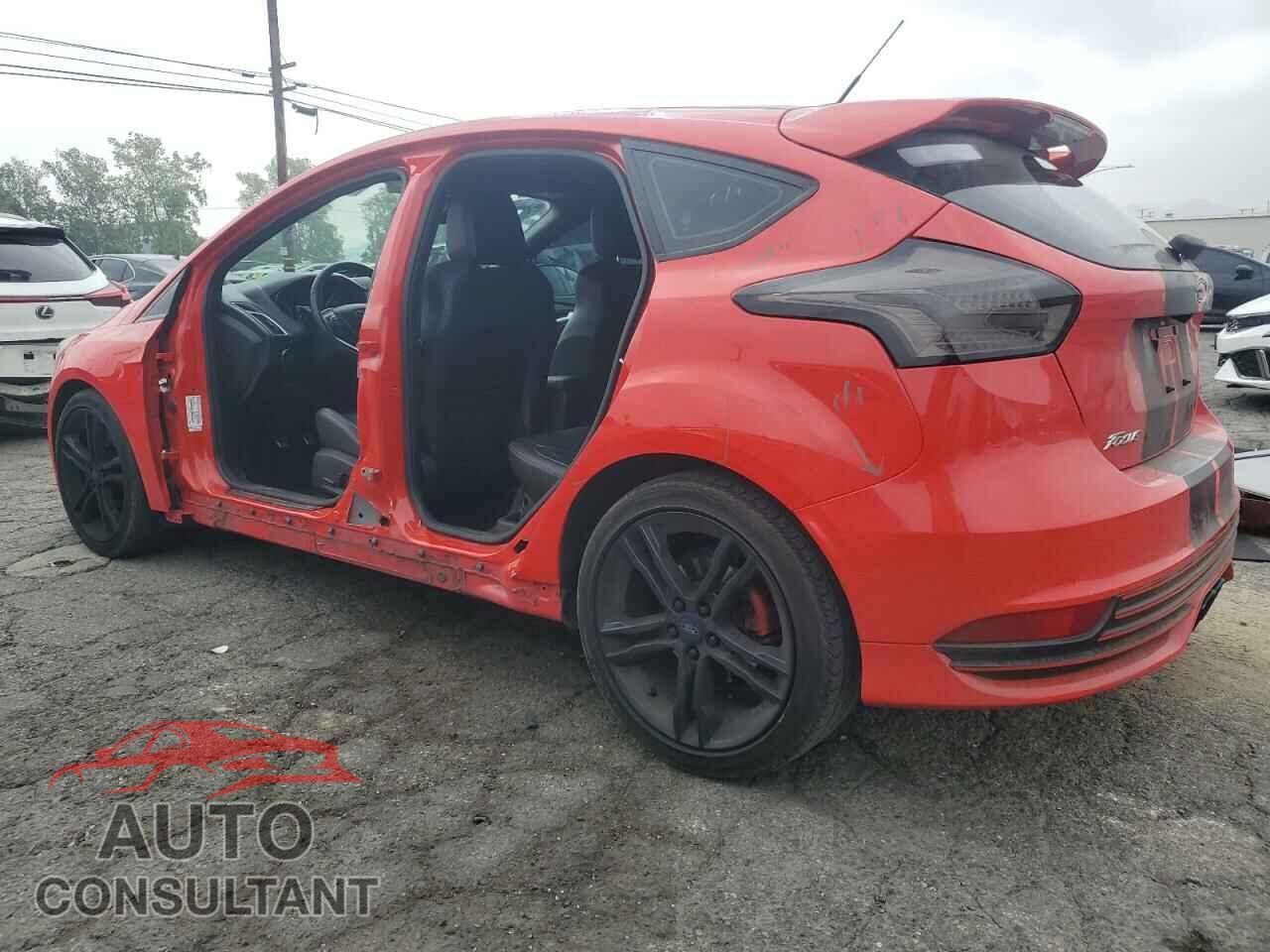FORD FOCUS 2015 - 1FADP3L96FL380385