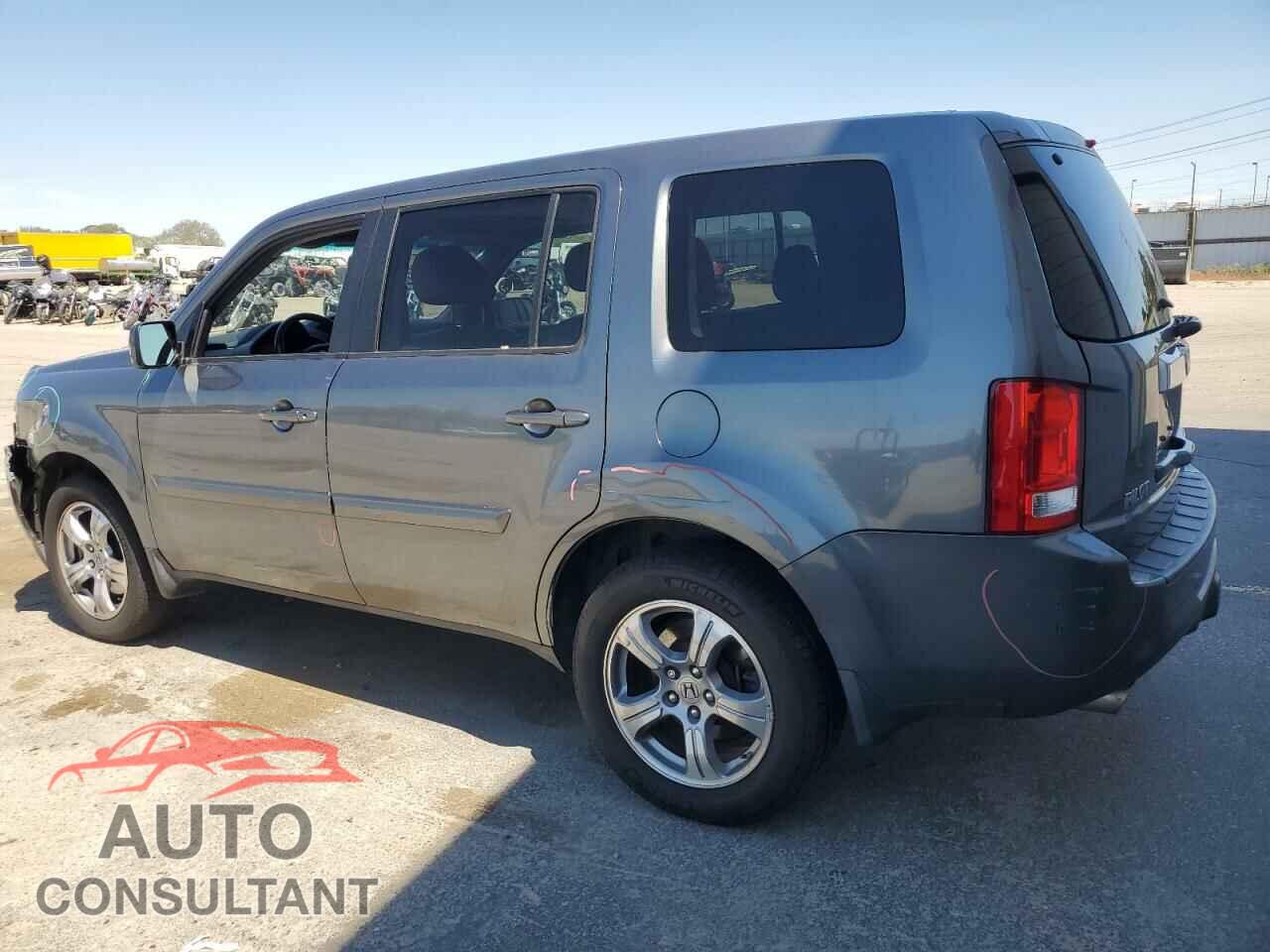 HONDA PILOT 2013 - 5FNYF3H5XDB011193