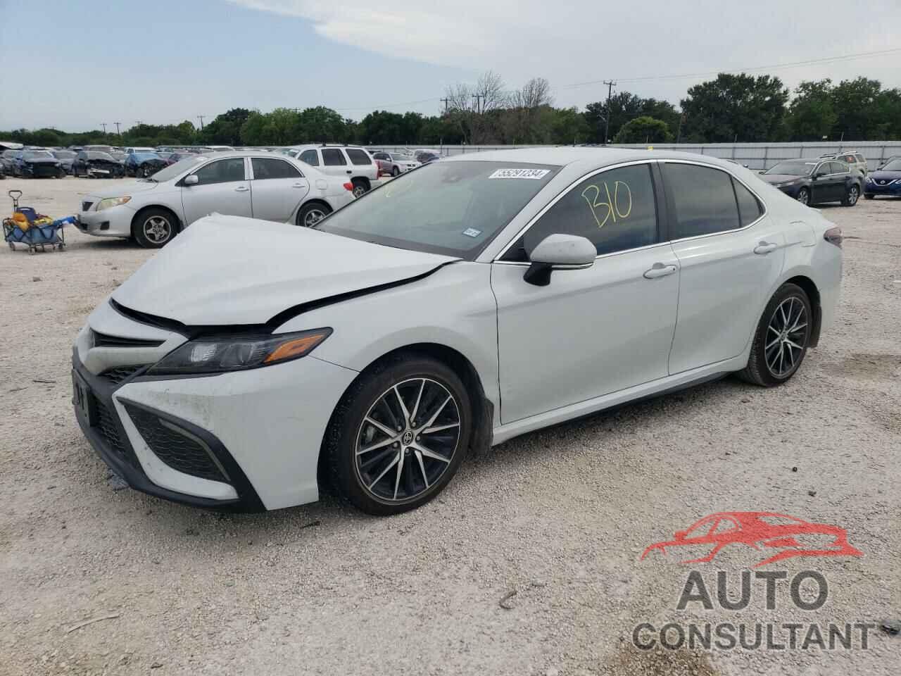 TOYOTA CAMRY 2023 - 4T1G11AK3PU158140