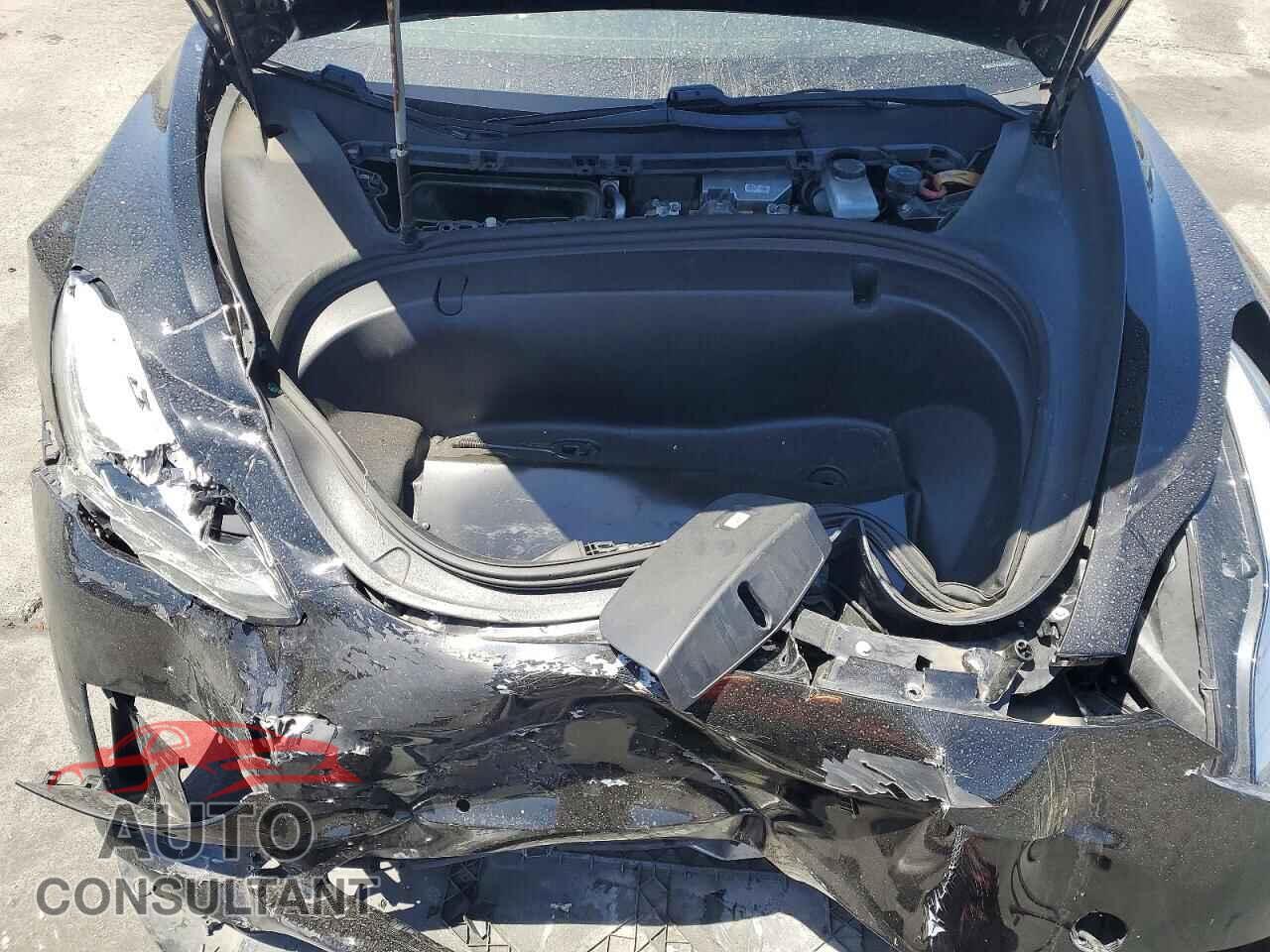 TESLA MODEL 3 2018 - 5YJ3E1EA0JF047599