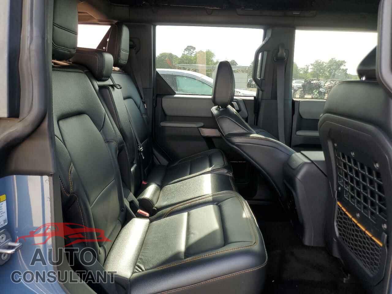 FORD BRONCO 2023 - 1FMEE5DPXPLA82044