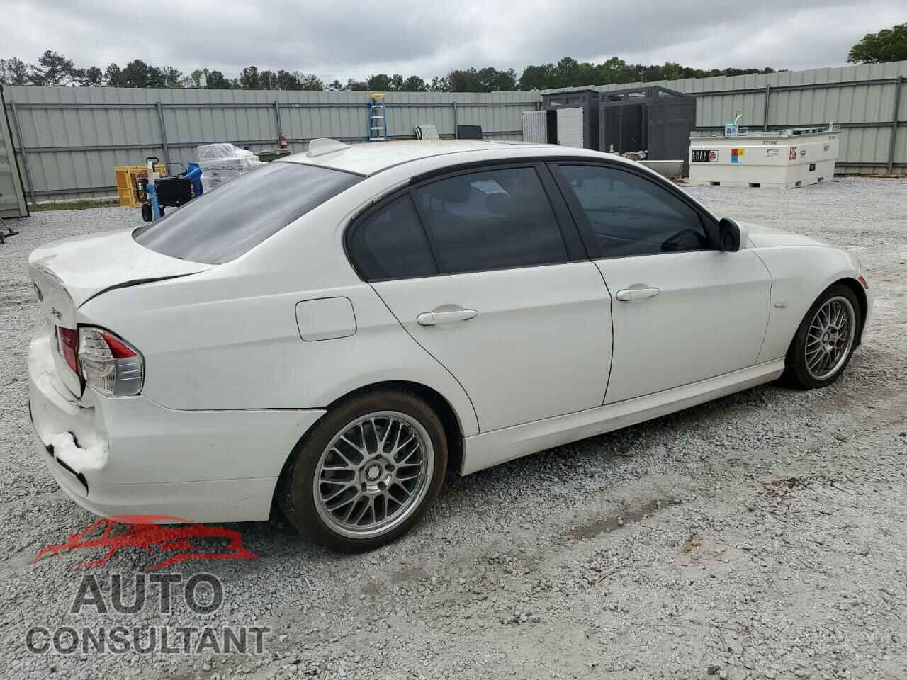 BMW 3 SERIES 2011 - WBAPH7C56BE130763
