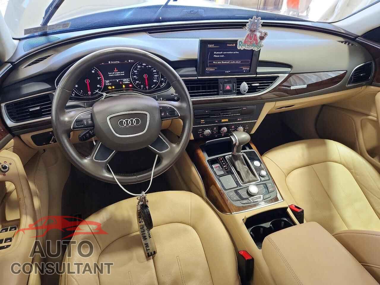 AUDI A6 2013 - WAUGGAFC8DN047347