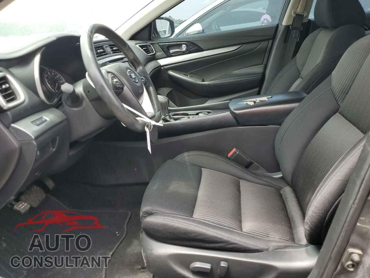 NISSAN MAXIMA 2017 - 1N4AA6AP2HC376053