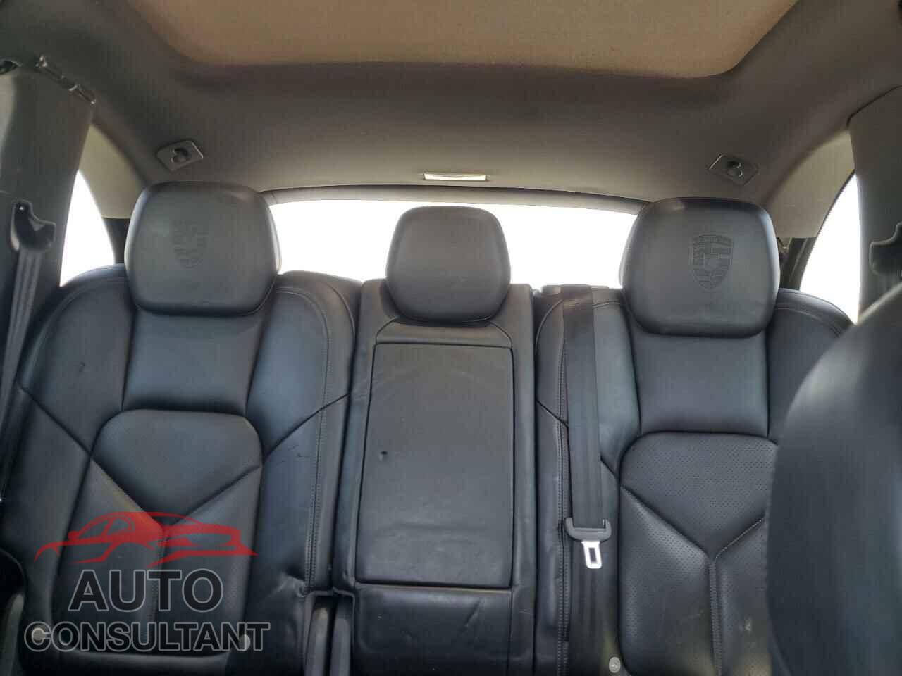 PORSCHE CAYENNE 2017 - WP1AE2A21HLA74683