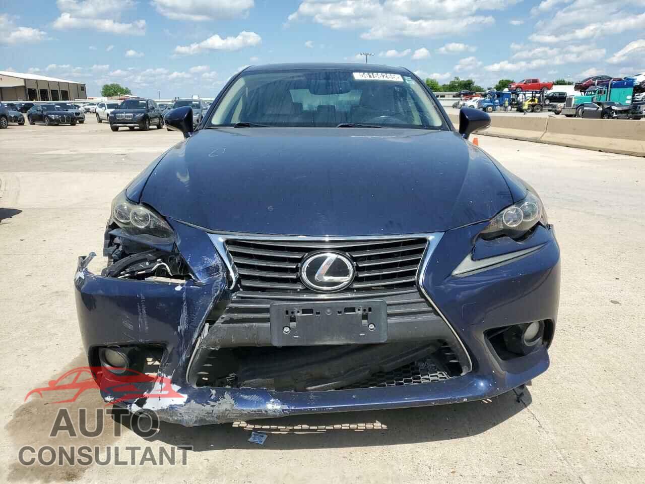 LEXUS IS 2014 - JTHBE1D24E5013032