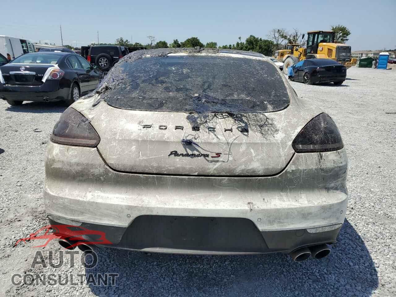 PORSCHE PANAMERA 2015 - WP0AB2A71FL050676