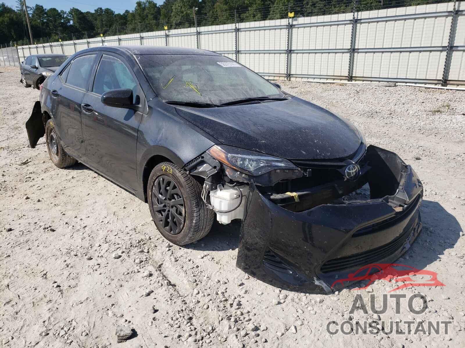 TOYOTA COROLLA 2018 - 5YFBURHE0JP823634
