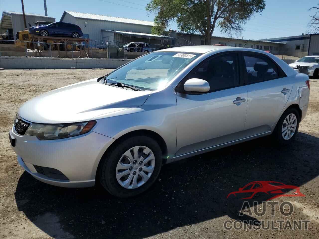 KIA FORTE 2011 - KNAFT4A21B5456049