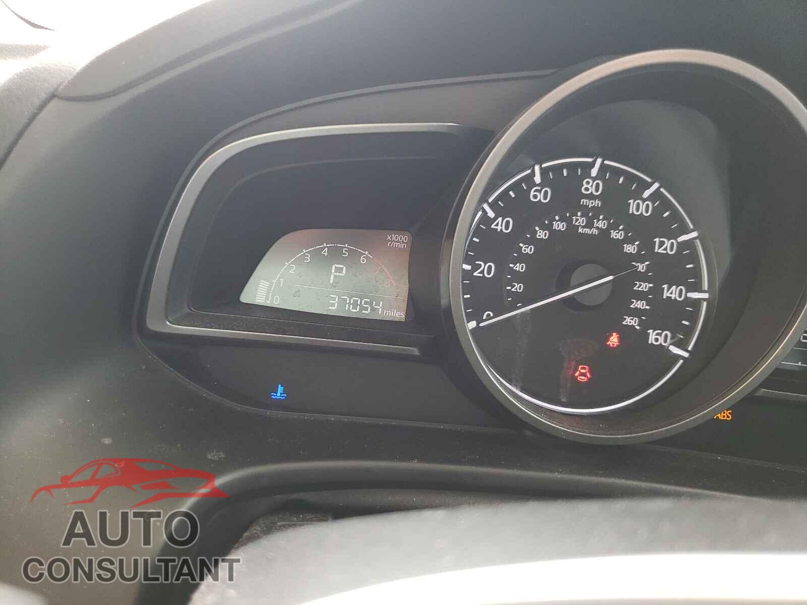 MAZDA 3 2017 - 3MZBN1U7XHM133460